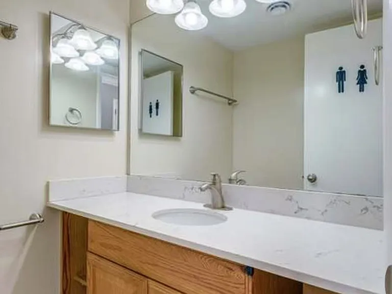 218 Raintree Dr — Photo 18
