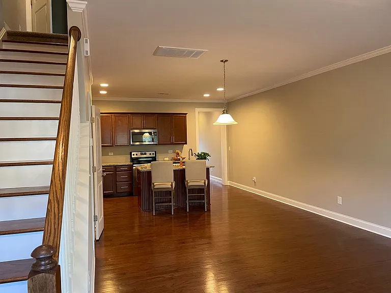 2510 Gallery Dr — Photo 7