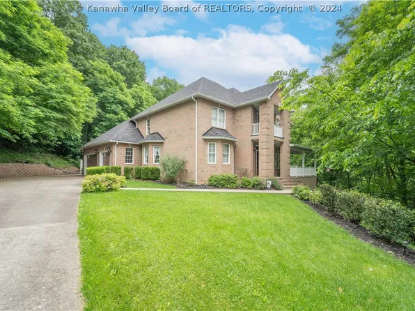 1306 Vienna Pointe, Charleston, WV 25313