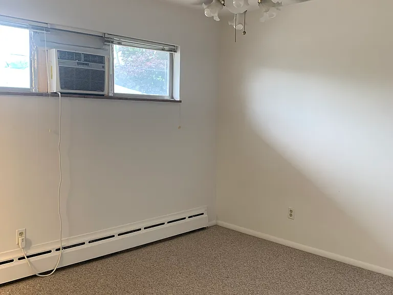 985 Northwood St #1 — Photo 10
