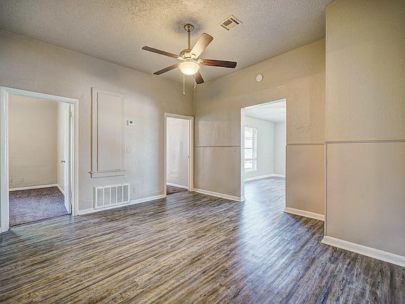 Dining area - looking back into Living area