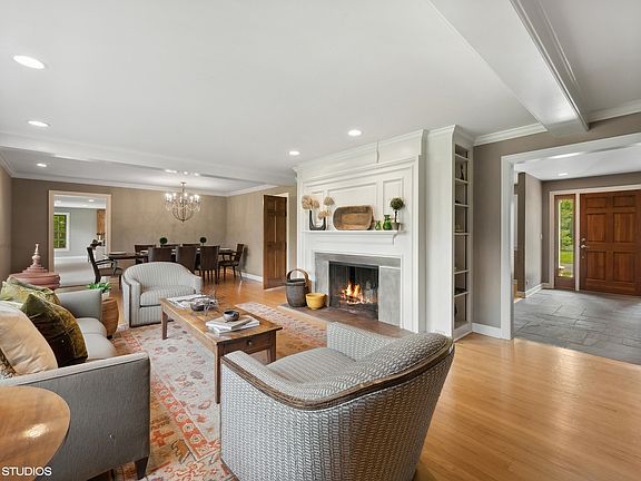 5th image of 2265 Birchwood Ln