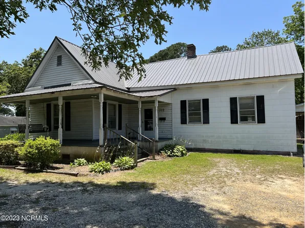 312 W Elizabeth Street, Clinton, NC 28328