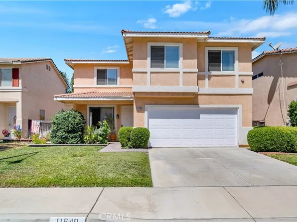 11640 Peacock Ln, Fontana, CA 92337