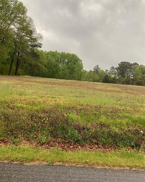 2nd image of 4807 N Beaver Dam Rd