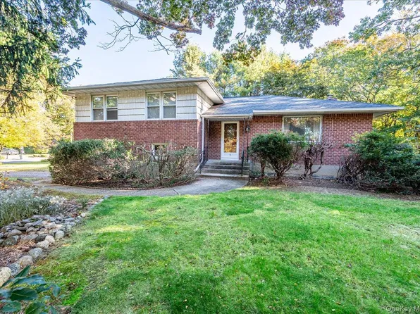 1 Beck Place, Huntington, NY 11743