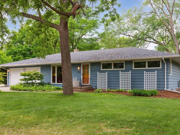 1975 Autumn St, Falcon Heights, MN 55113