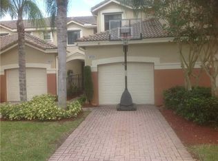 4020 Peppertree Dr, Weston, FL 33332