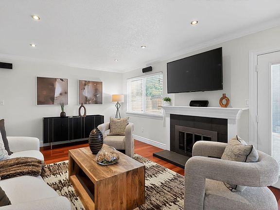 4th image of 1402 Almanor Ct