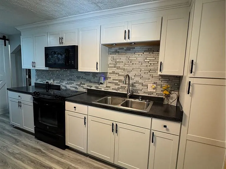 206 E Worley Ave — Photo 11