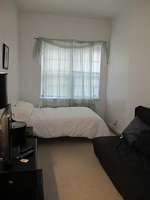 Rented by Manhattan Flats | media 31