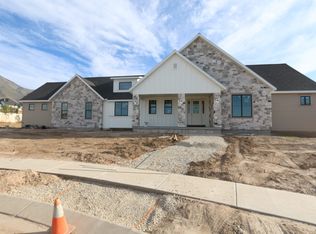 802 N Dryland Cir, Elk Ridge, UT 84651