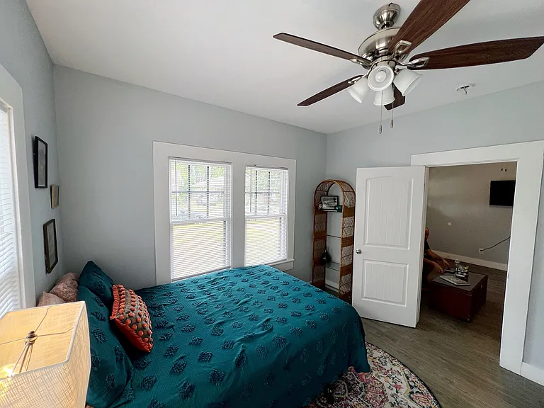 715 W Hollywood Ave #2 — Photo 13