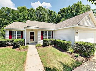 8110 Slickrock Cres, Charlotte, NC 28215