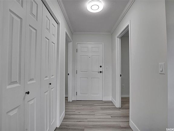 3rd image of UNIT 405-600 Centennial BOULEVARD