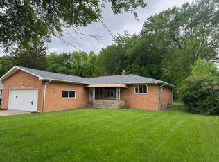 3036 Canterbury Rd, Westlake, OH 44145