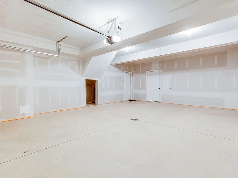 5003 Stefano Dr — Photo 45