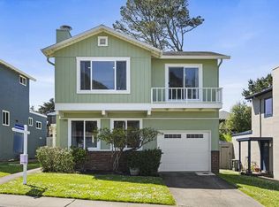 626 Foothill Dr, Pacifica, CA 94044