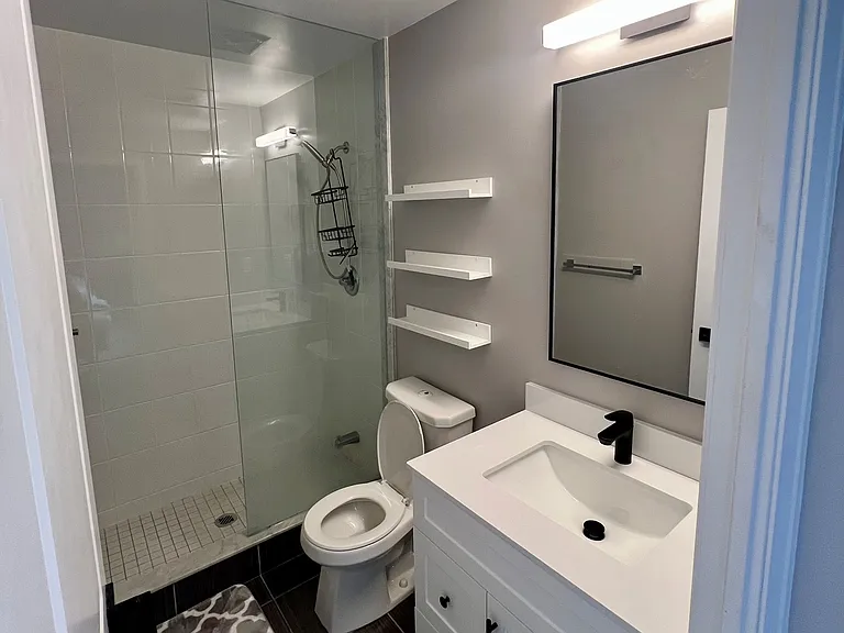 3520 Danforth Ave #Penthouse 8 — Photo 10