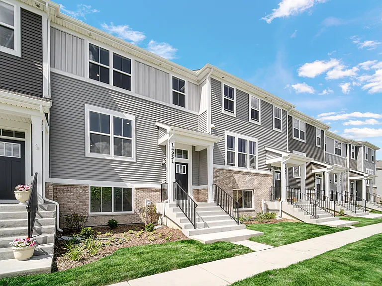 14951 S McCarthy Cir #1 — Photo 2