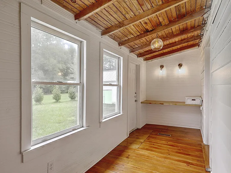 292 Greyback Rd — Photo 11