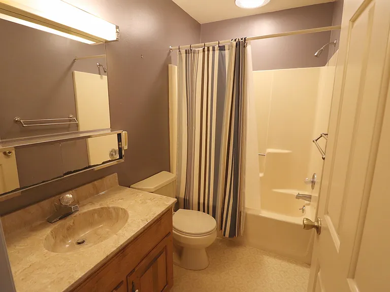2130 W Main St — Photo 29