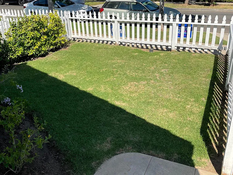 845 N Kilkea Dr — Photo 14