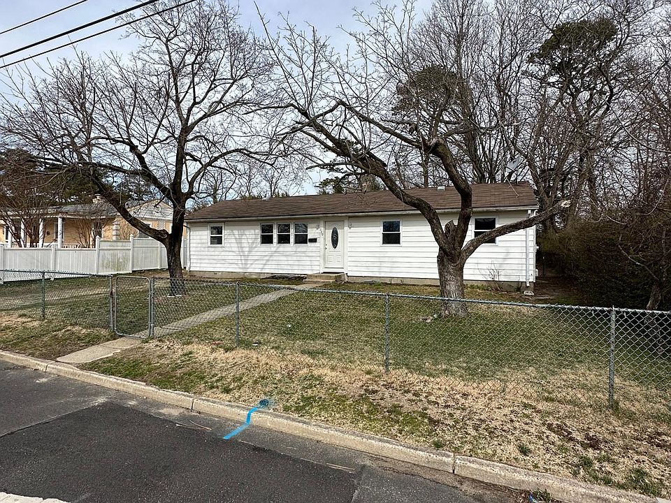 1st image of 120 Belmont Dr