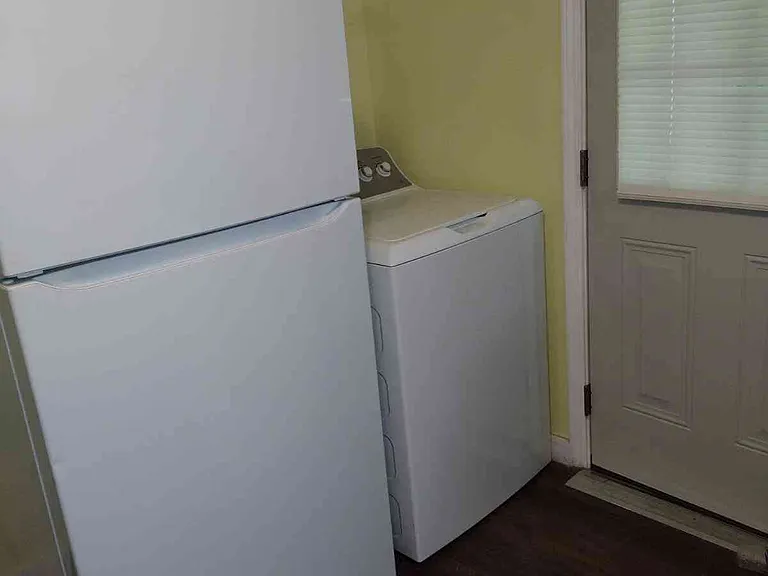 2606 Waverly St — Photo 5