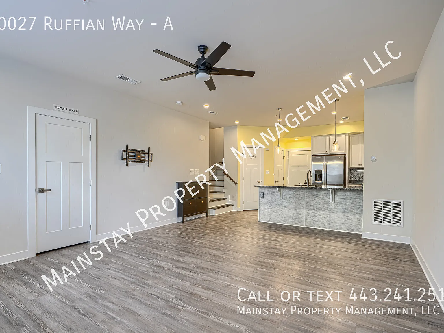 3 Bed 2.5 Bath Luxury Condo! — Photo 4
