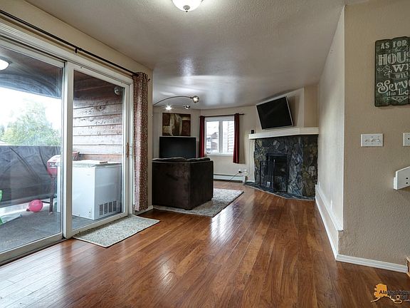 5th image of 9720 Vanguard Dr APT 24