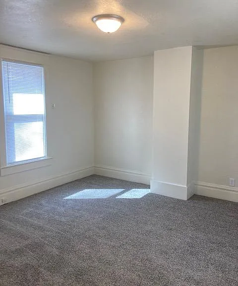 2419 NE Madison Ave — Photo 14