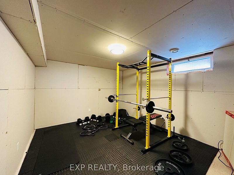 Ottawa House for rent - 3 Bedrooms — photo 15