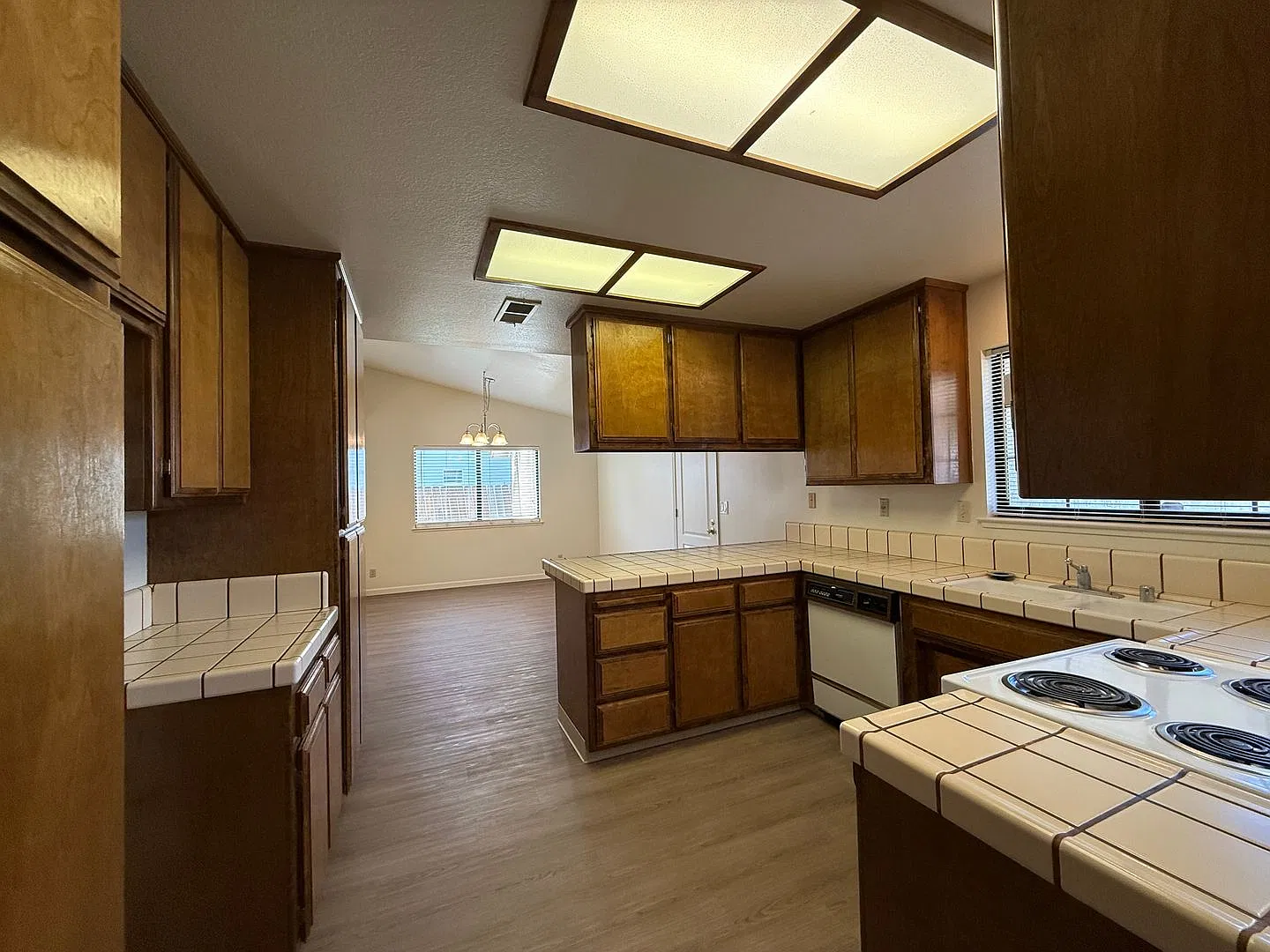Beautiful Galt Home — Photo 3