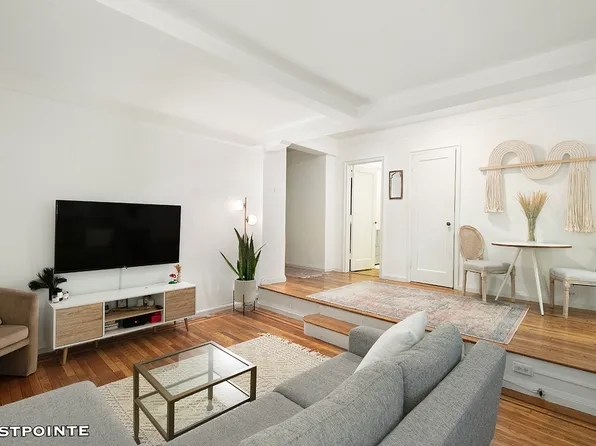 200 West 20th Street 701 image 1 of 10