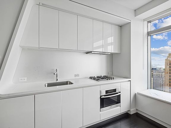 3rd image of 123 Washington St APT 38H