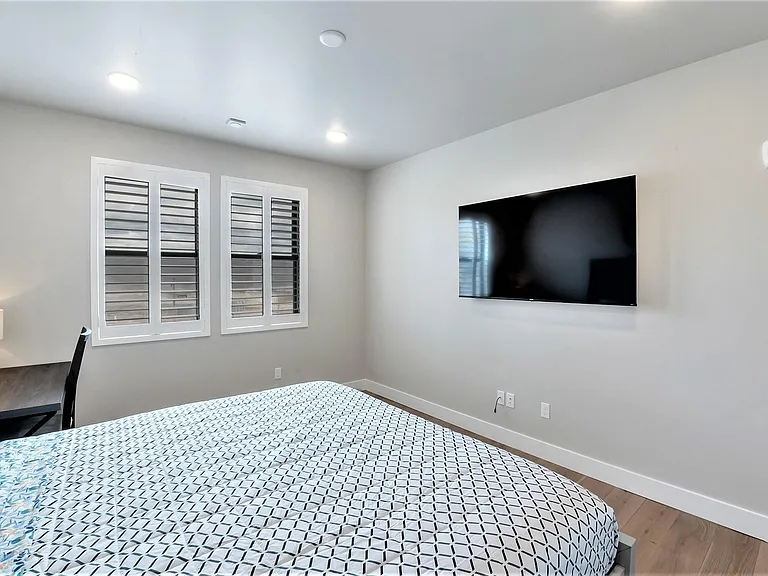 1145 E Helling Cir #103 — Photo 28