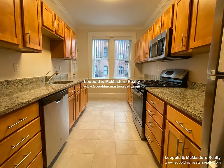 12 Short St #5 — Photo 12