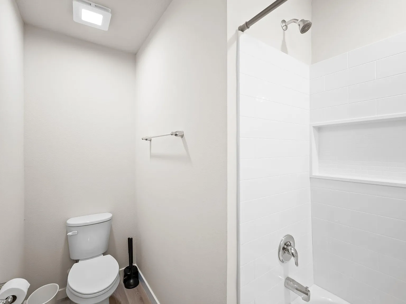 4 bed, 7.0 bath, 1800 sqft, $957 — Photo 4