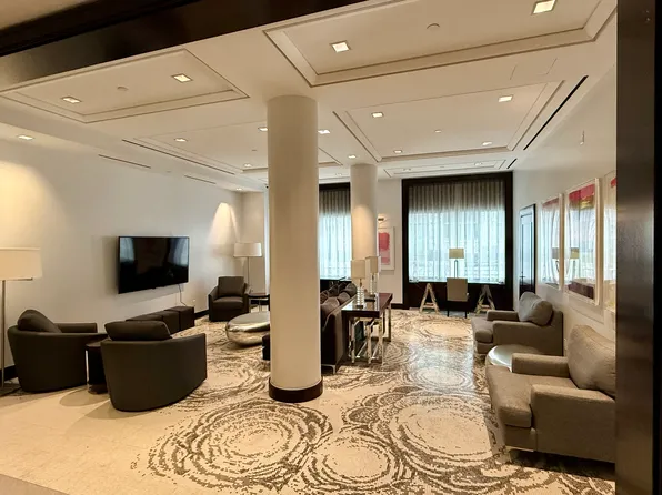 100 Riverside Boulevard image 19 of 22