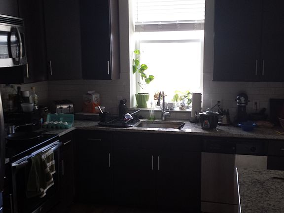 electric stove, microwave, plenty of cabinet space