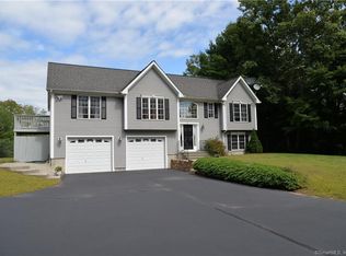 6 Pond Hill Rd, Moosup, CT 06354
