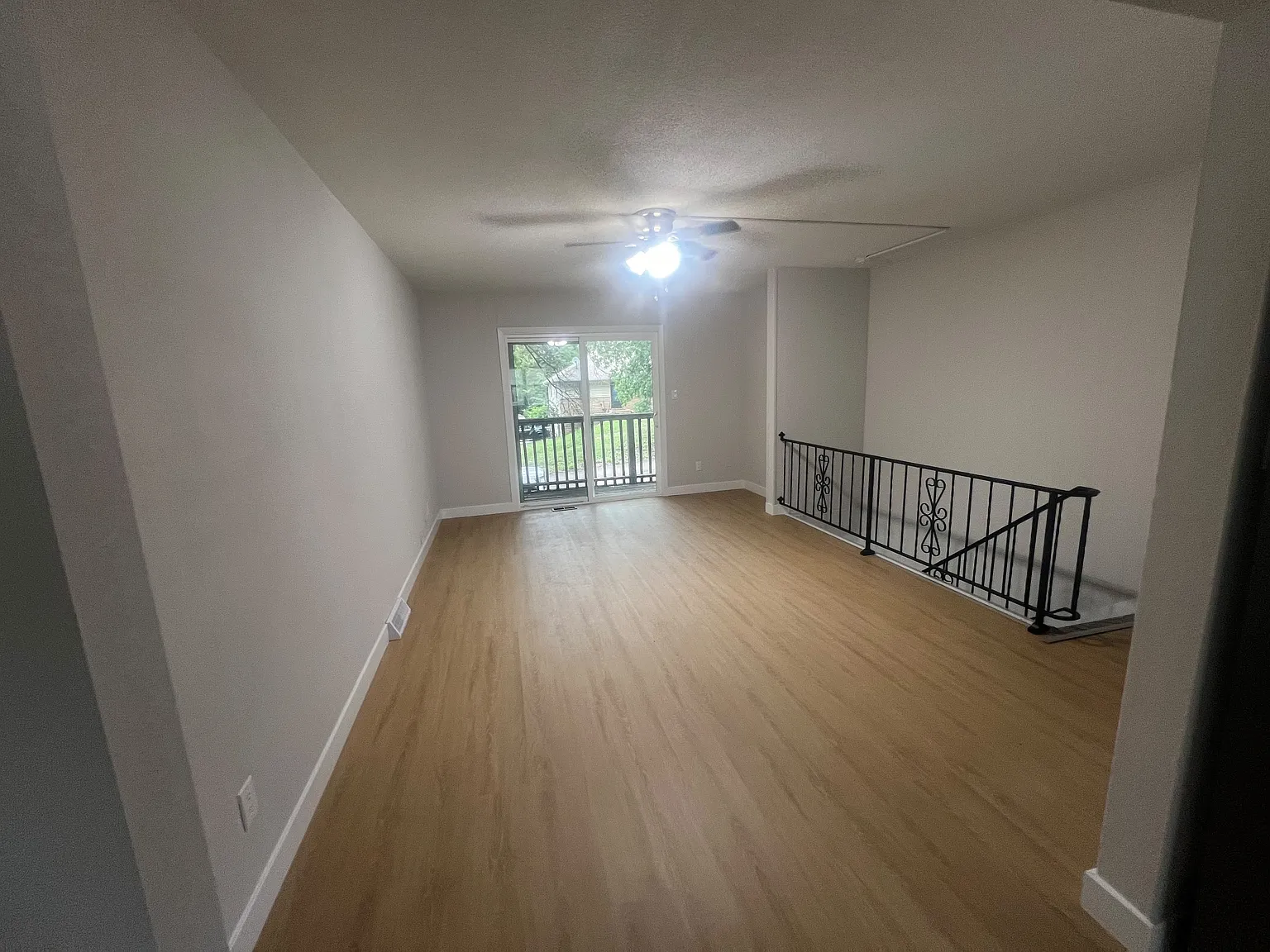 3 bed, 1576 sqft, $1,800 — Photo 3