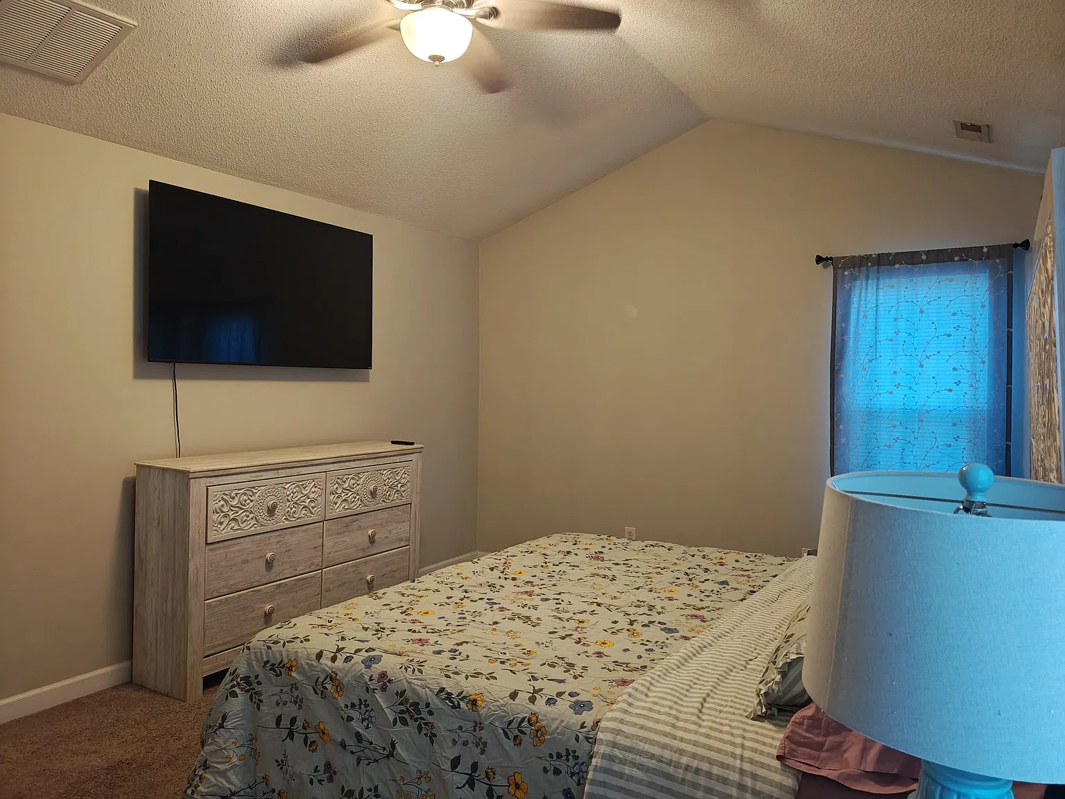 11406 Lenswood Ct — Photo 2