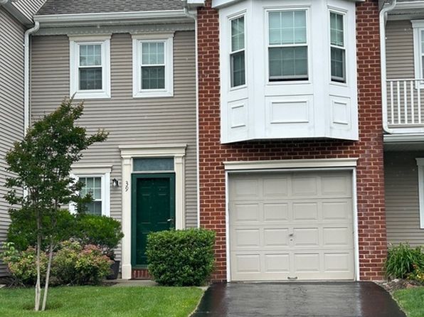 39 Durant Ave