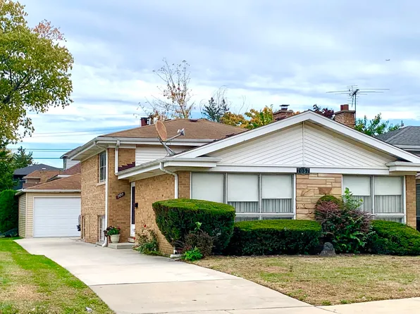 7057 N Crawford Ave, Lincolnwood, IL 60712