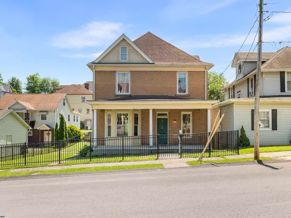 702 Benoni Ave, Fairmont, WV 26554