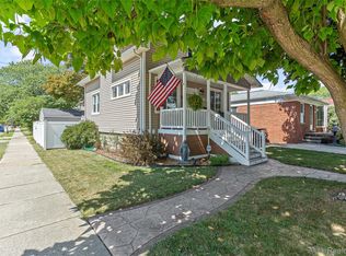 2398 12th St, Wyandotte, MI 48192