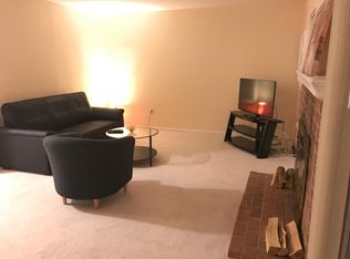 6169 Green Hollow Ct #1, Springfield, VA 22152