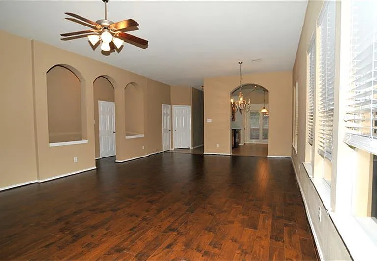 872 Rock Harbor Ln — Photo 4
